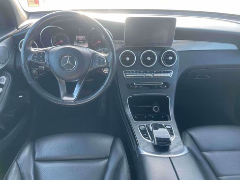 Used 2019 Mercedes-Benz GLC 300 4MATIC image 7