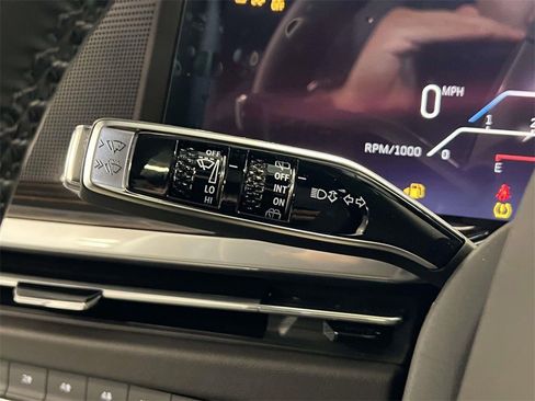 Certified 2025 Cadillac Escalade Premium Luxury image 20