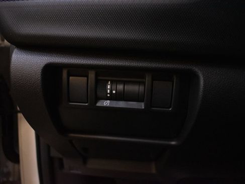 Used 2026 Subaru Forester Premium AWD/4WD image 18