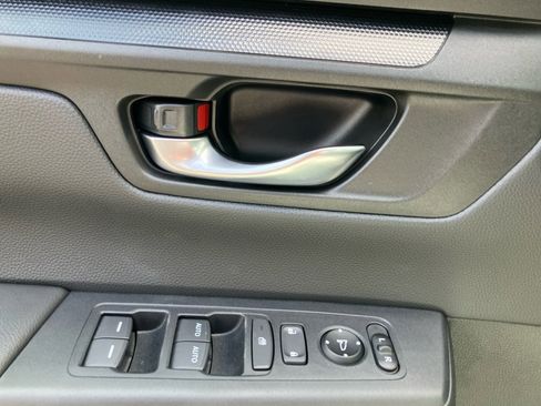 Certified 2025 Honda CR-V EX image 36