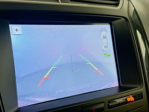 Used 2018 Ford Explorer XLT AWD/4WD image 14