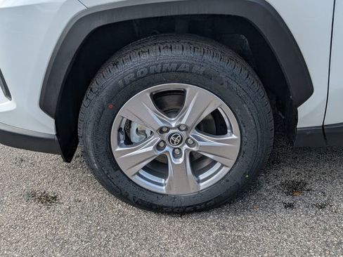 Used 2023 Toyota RAV4 XLE w/ Convenience Package image 9