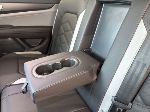 New 2026 Volkswagen Atlas Peak Edition AWD/4WD image 29