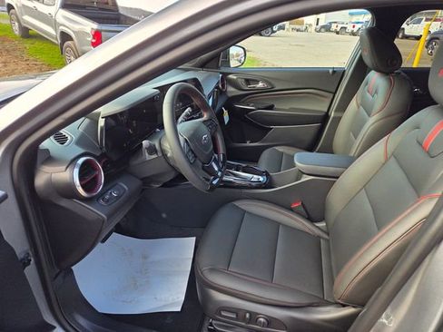 New 2026 Chevrolet Trax RS image 11