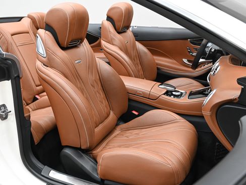 Used 2019 Mercedes-Benz S 63 AMG 4MATIC Cabriolet w/ Driver Assistance Package image 35