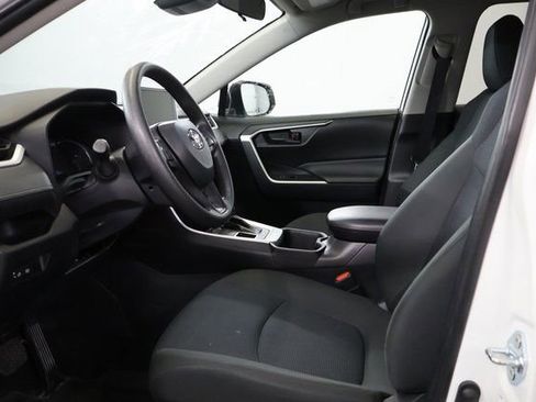Used 2024 Toyota RAV4 LE image 12
