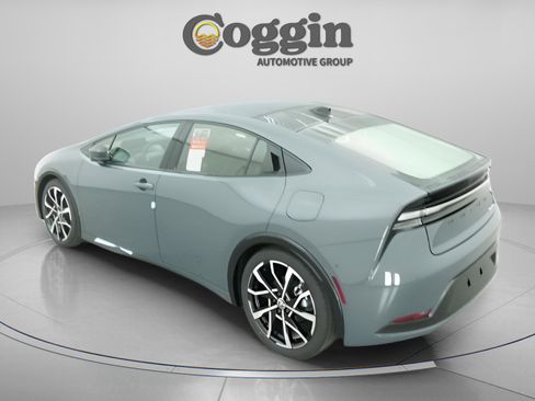 New 2026 Toyota Prius Plug-In Hybrid image 10
