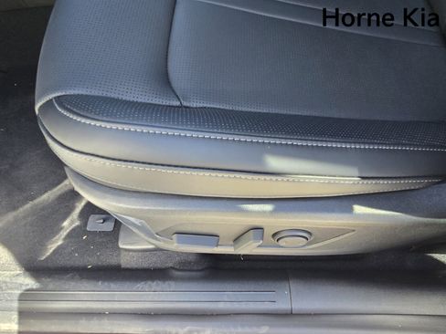 New 2025 Kia Sorento EX image 13