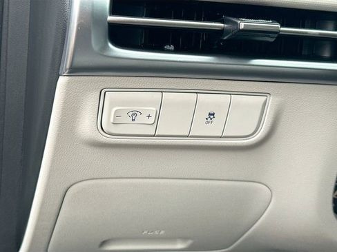 Used 2025 Hyundai Tucson SE FWD image 10