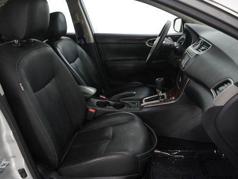 Used 2015 Nissan Sentra SL w/ SL Premium Package image 12