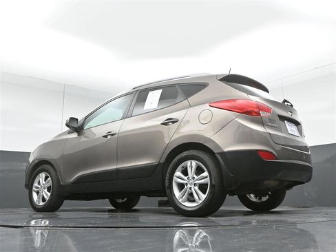 Used 2013 Hyundai Tucson GLS AWD/4WD image 32