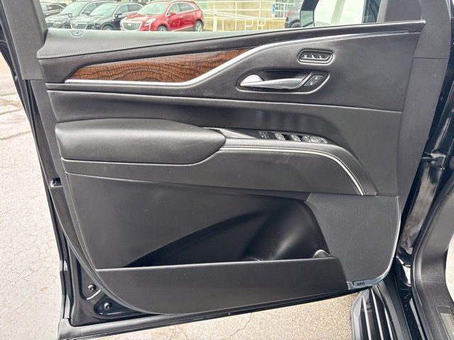 Used 2021 Cadillac Escalade Sport Platinum AWD/4WD image 7