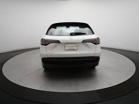 Certified 2023 Honda HR-V LX image 25