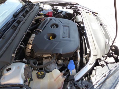 Used 2016 Ford Fusion Titanium FWD image 28