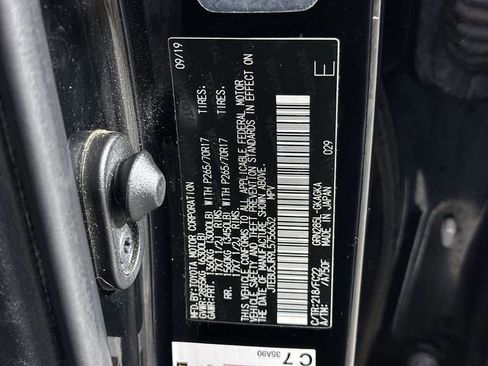 Used 2020 Toyota 4Runner TRD Off-Road AWD/4WD image 35