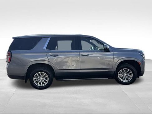 Certified 2022 Chevrolet Tahoe LT w/ Luxury Package AWD/4WD image 6
