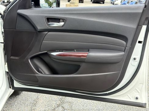 Used 2015 Acura TLX FWD image 18
