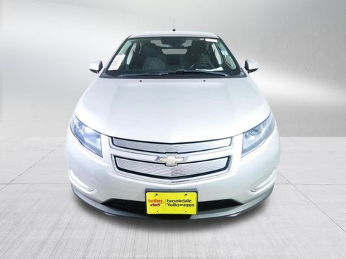 Used 2015 Chevrolet Volt w/ Enhanced Safety Package 1 FWD image 2