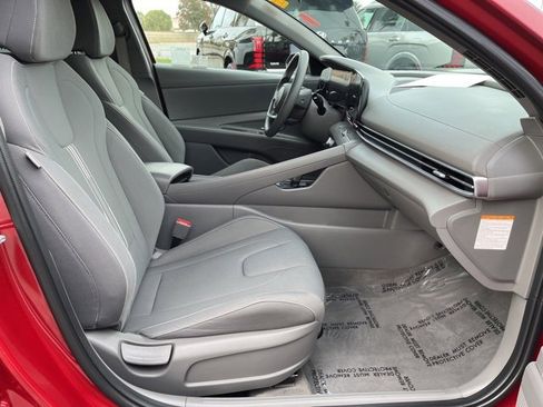 Certified 2024 Hyundai Elantra Blue image 27
