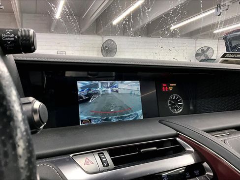 Used 2018 Lexus LC 500 Coupe w/ Performance Package image 21