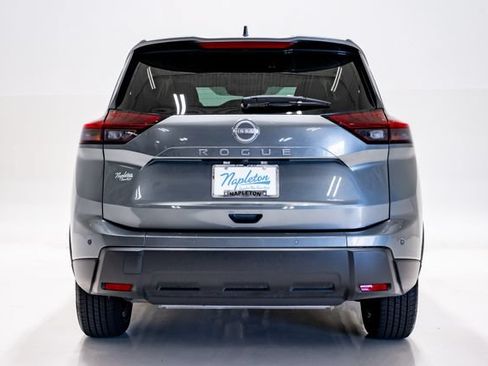 Used 2025 Nissan Rogue SV FWD image 34