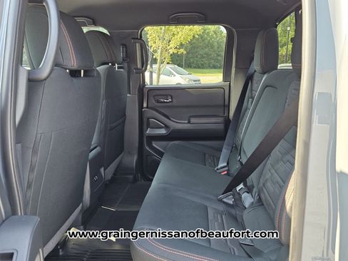 Used 2024 Nissan Frontier PRO-4X w/ Technology Package image 4