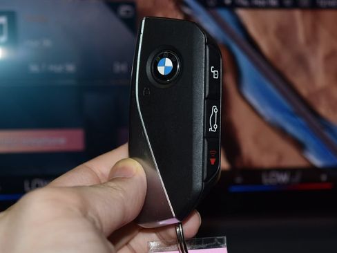 Used 2025 BMW X2 xDrive28i w/ Technology Package AWD/4WD image 15