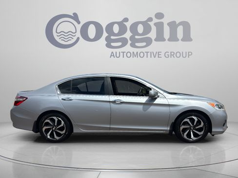 Used 2016 Honda Accord EX image 6
