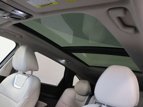 Certified 2023 Hyundai Tucson Limited AWD/4WD image 18