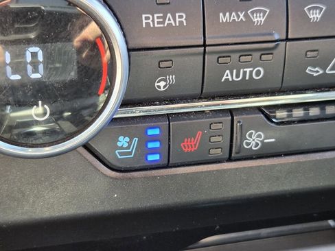 Used 2021 Ford Expedition XLT RWD image 21