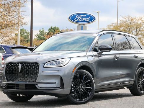 Used 2025 Lincoln Corsair Grand Touring w/ Jet Appearance Package AWD/4WD image 1