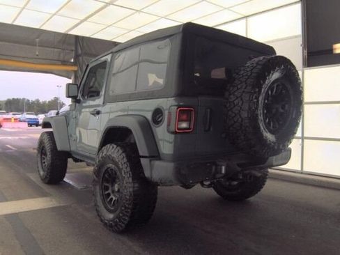 Used 2025 Jeep Wrangler Sport AWD/4WD image 8