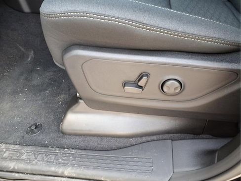 New 2026 RAM 1500 4x4 Crew Cab image 16