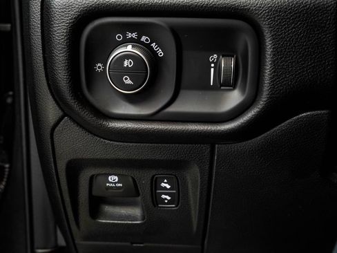 Used 2024 RAM 1500 Big Horn AWD/4WD image 42