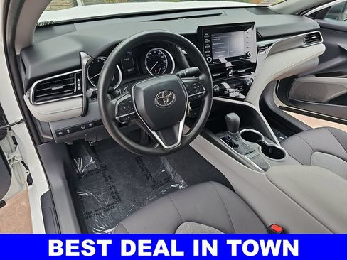 Used 2023 Toyota Camry LE FWD image 15