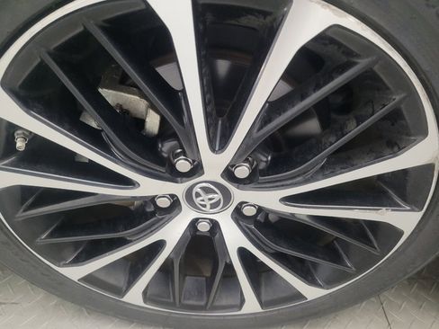 Used 2019 Toyota Camry SE image 31