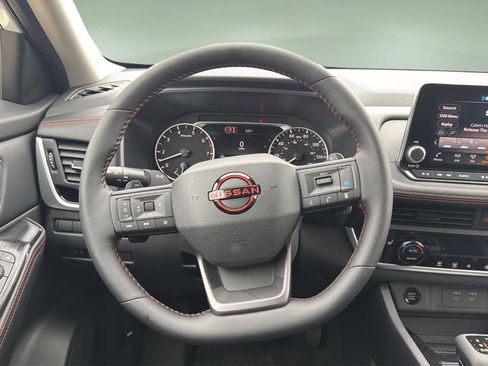 New 2026 Nissan Rogue SV AWD/4WD image 9