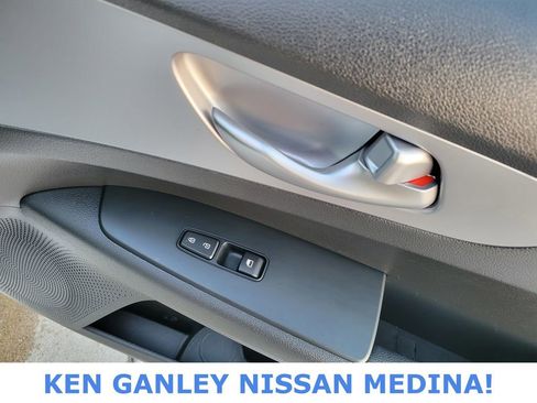 Used 2023 Kia Forte LXS w/ LXS Technology Package image 48