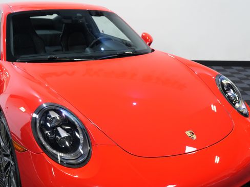 Used 2019 Porsche 911 Turbo S AWD/4WD image 12