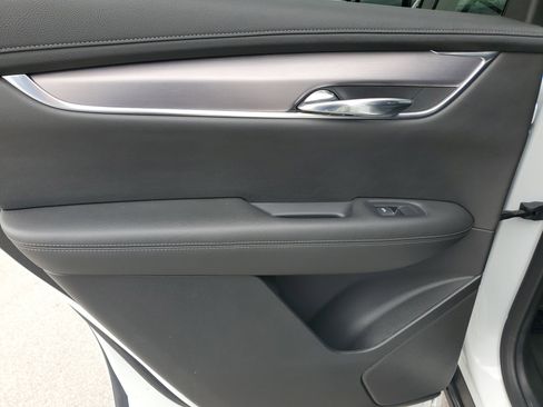 Used 2021 Cadillac XT6 Luxury image 22