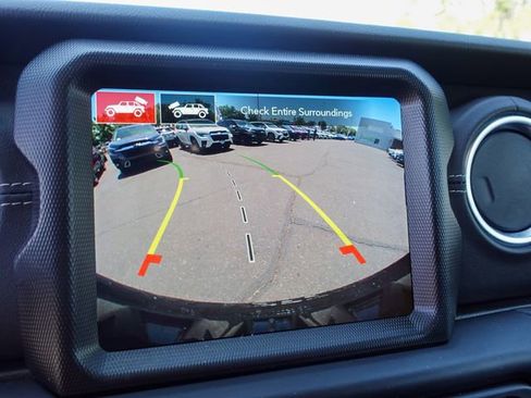 Used 2023 Jeep Wrangler Unlimited Sahara w/ Dual Top Group AWD/4WD image 19