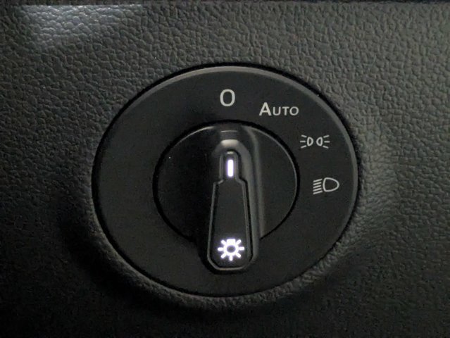 Used 2024 Volkswagen Taos SE AWD/4WD image 24