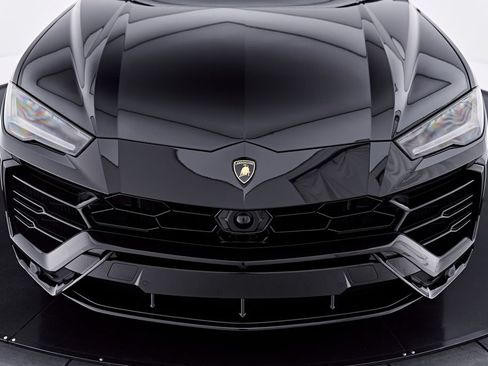 Used 2022 Lamborghini Urus AWD/4WD image 19
