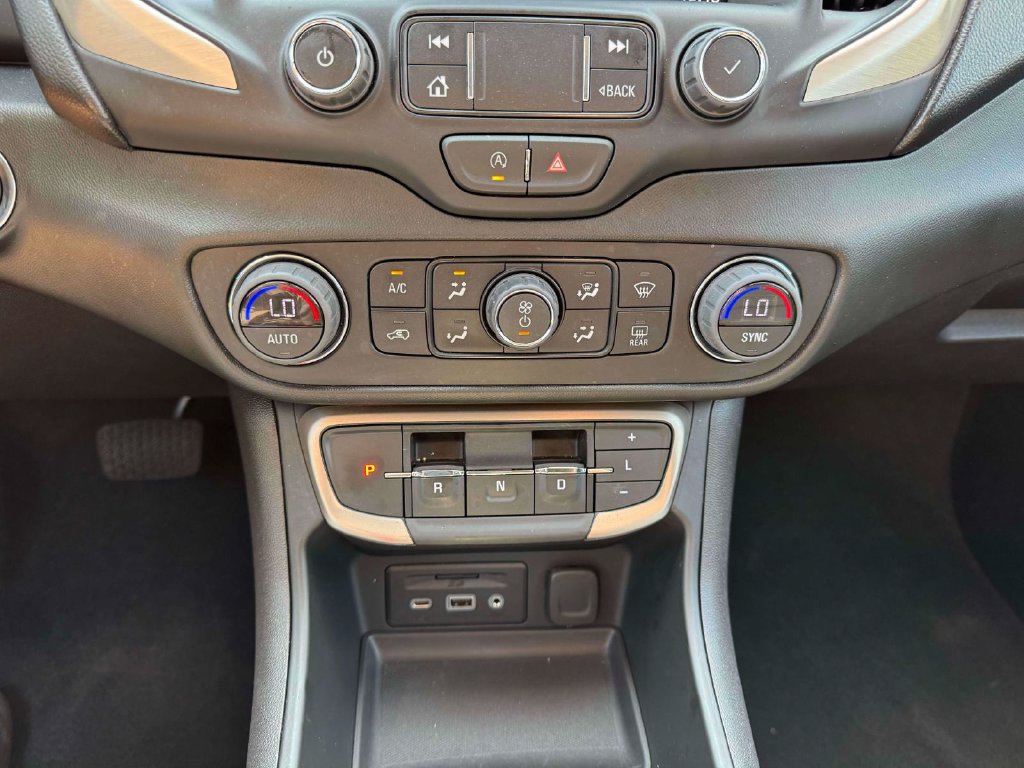 Used 2022 GMC Terrain Denali w/ LPO, 'HIT The Road' Package AWD/4WD image 33