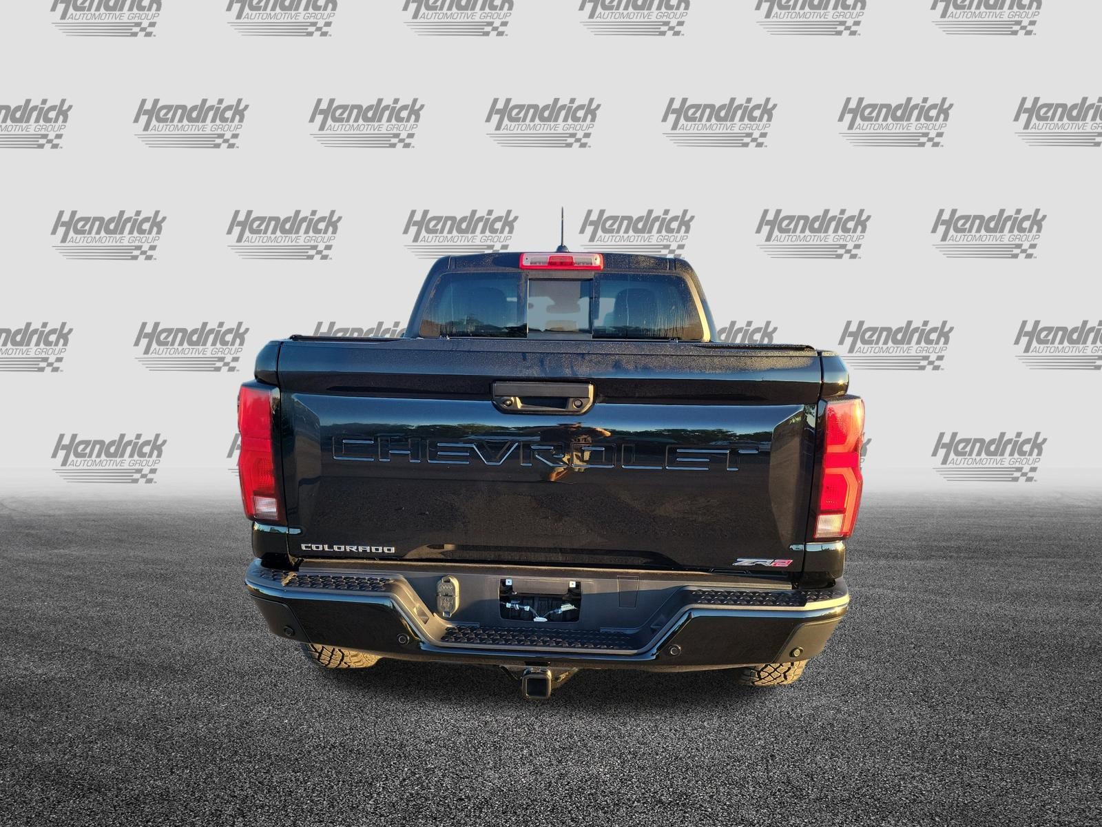 Used 2026 Chevrolet Colorado ZR2 w/ Technology Package AWD/4WD image 9