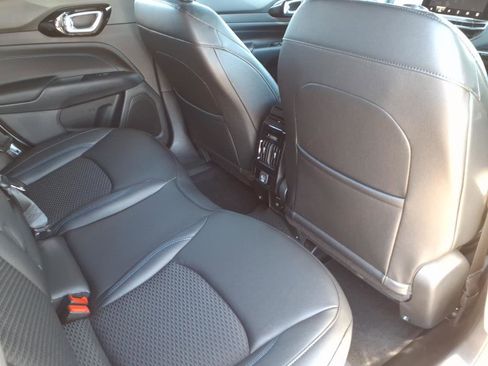 New 2025 Jeep Compass Latitude w/ Altitude Special Edition image 8