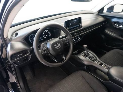 Used 2025 Honda HR-V LX image 3