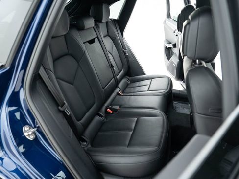 Used 2024 Porsche Macan w/ Premium Plus Package image 61