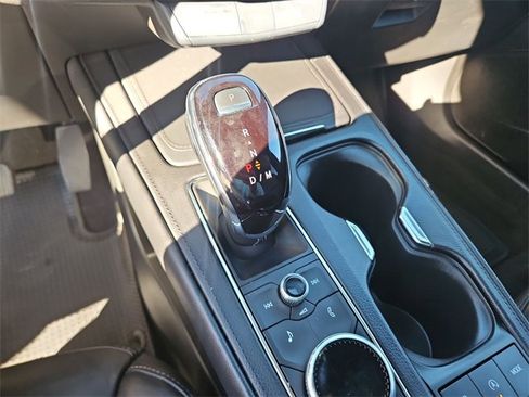 Used 2023 Cadillac XT4 Premium Luxury image 15