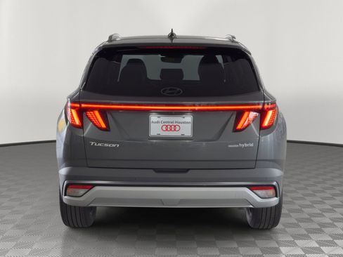 Used 2025 Hyundai Tucson Limited image 10